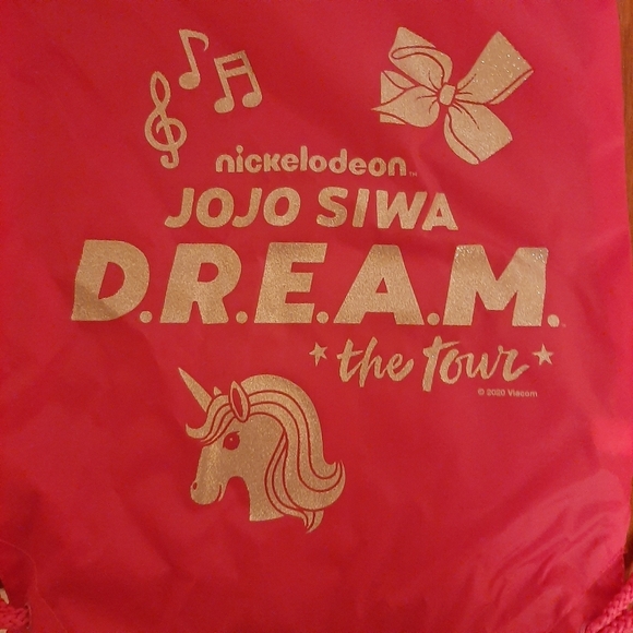 JOJO SIWA TEE SHIRT. HAIR BOW AND BACKPACK. - Picture 4 of 9